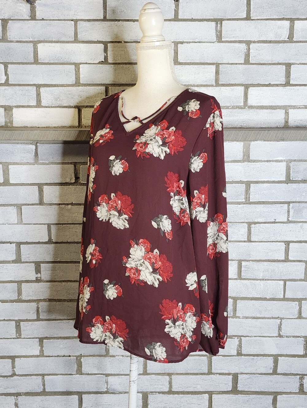 • Maurices Women’s Long Sleeve Floral Chiffon Blouse Plus 0 Burgundy Multicolor
